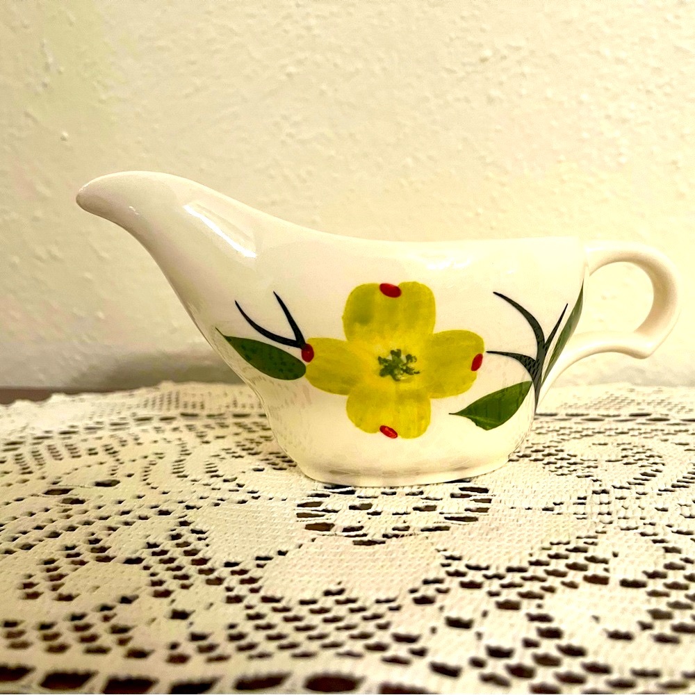Vintage Joni Dixie Dogwood Creamer